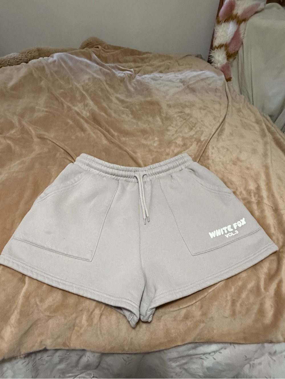 White Fox Light Gray Casual Drawstring Lounge Women's Shorts Medium